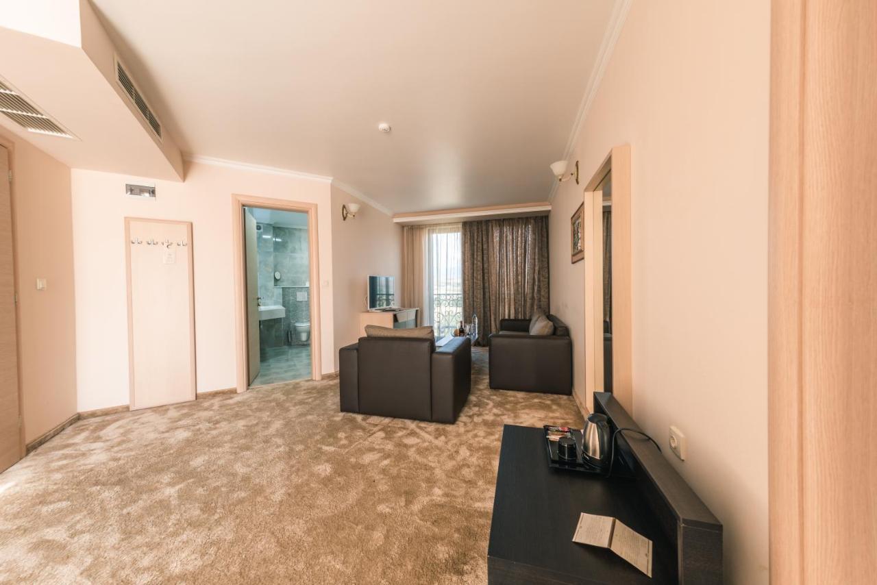 Mantar Spa Hotel Marikostinovo Екстер'єр фото